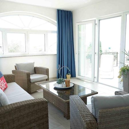 Apartment Ponos Кърк Екстериор снимка