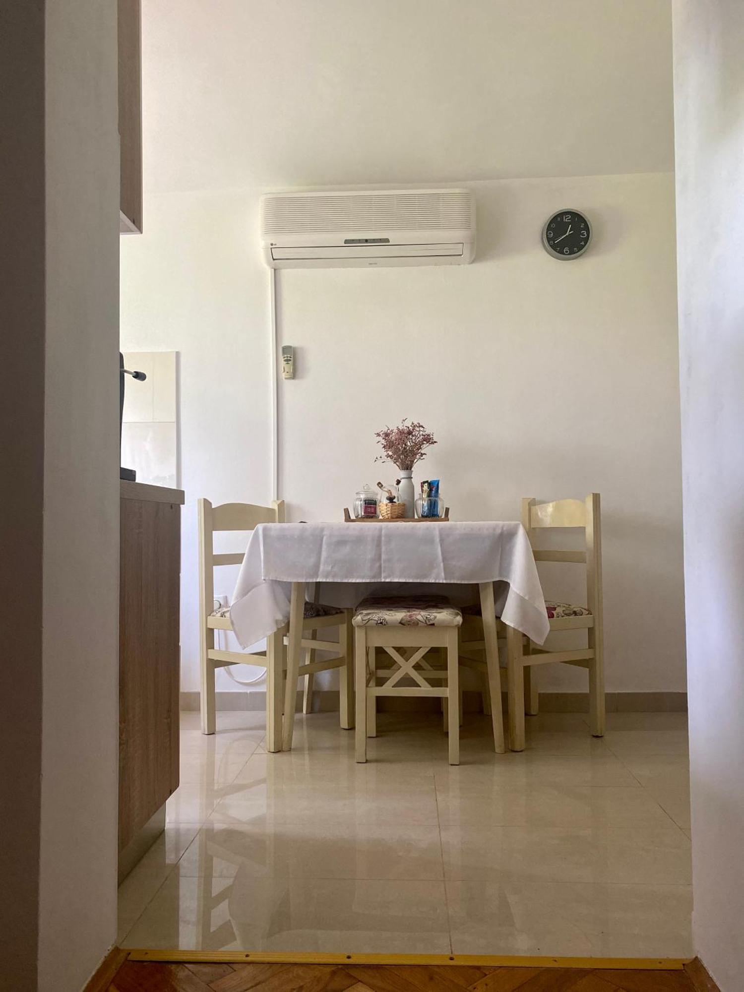 Apartment Ponos Кърк Екстериор снимка