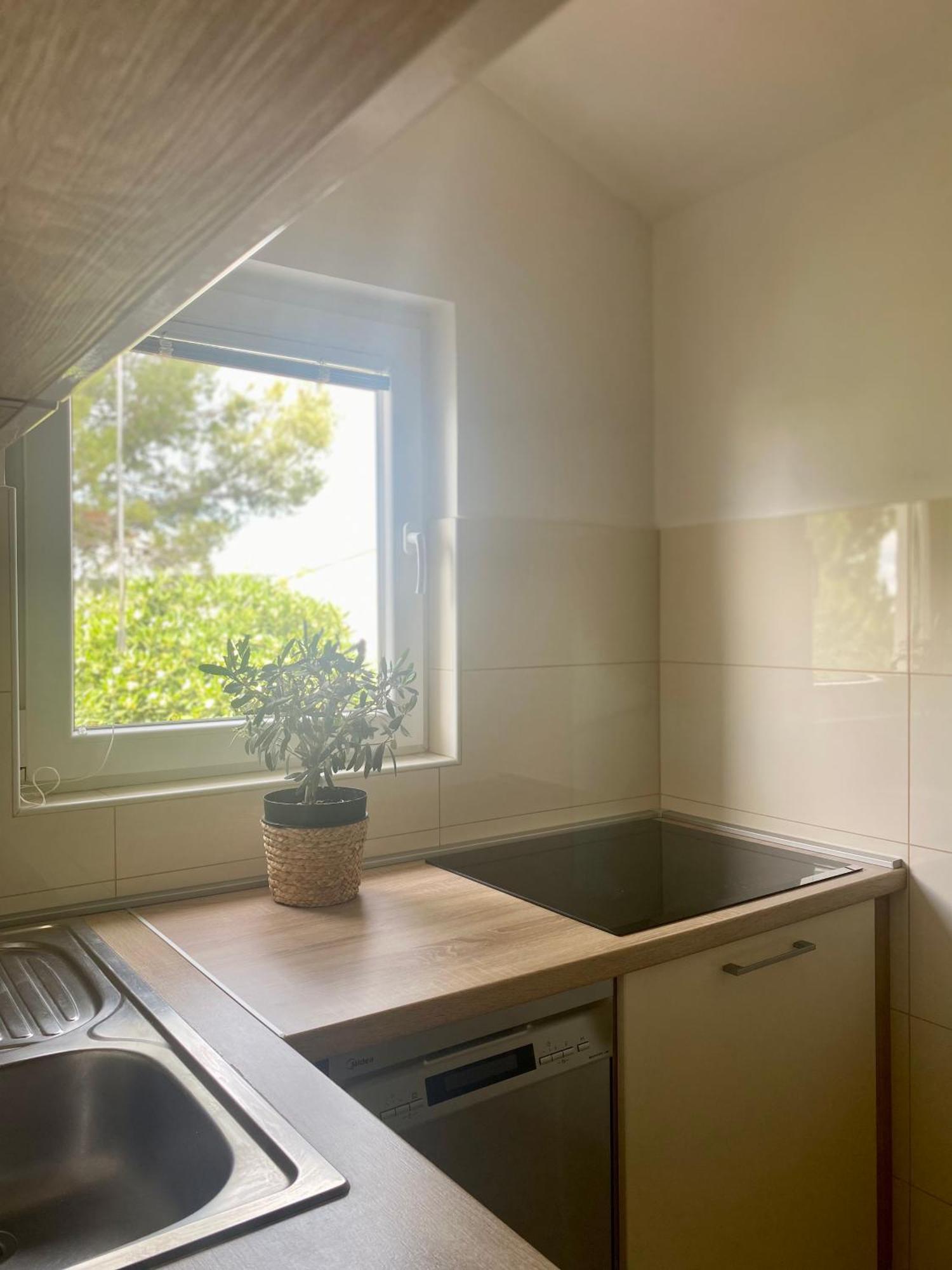 Apartment Ponos Кърк Екстериор снимка
