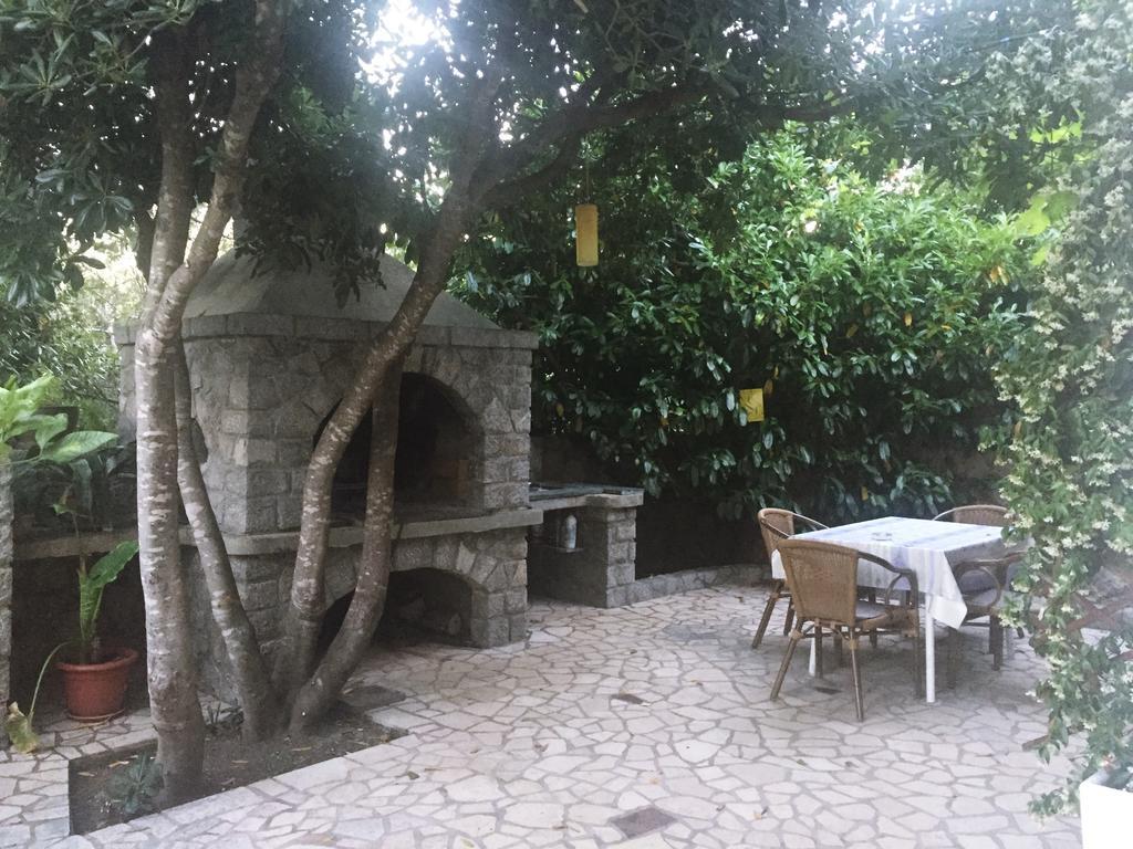 Apartment Ponos Кърк Екстериор снимка