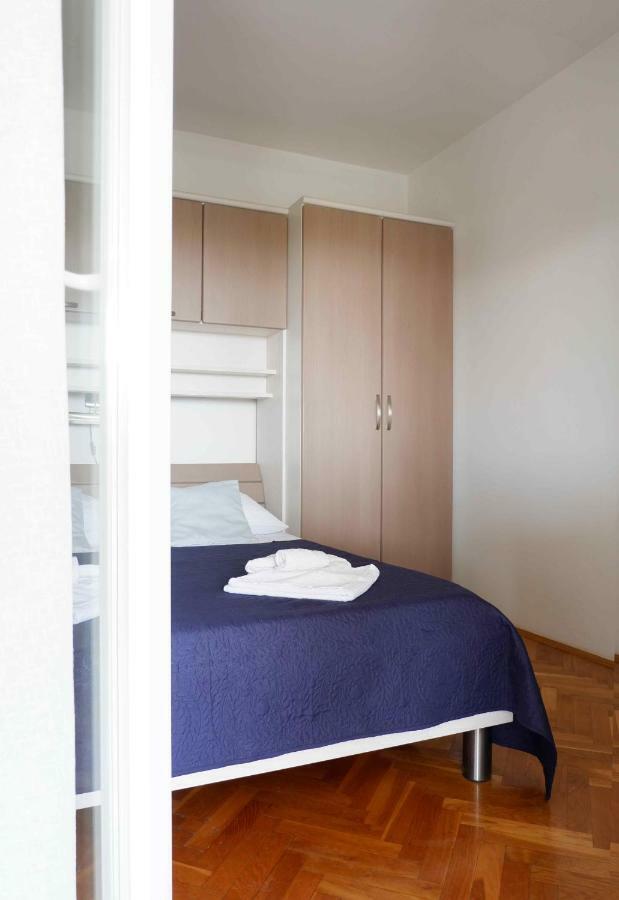 Apartment Ponos Кърк Екстериор снимка