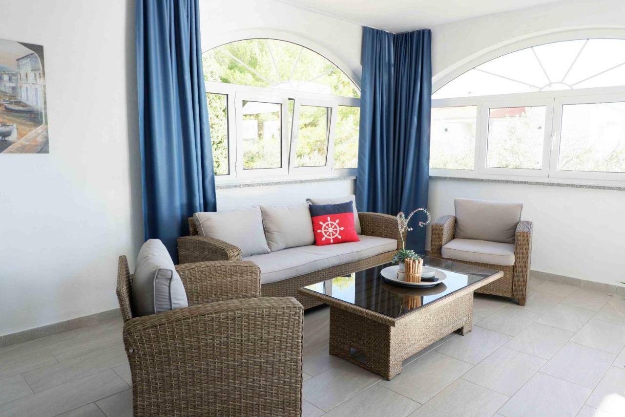 Apartment Ponos Кърк Екстериор снимка