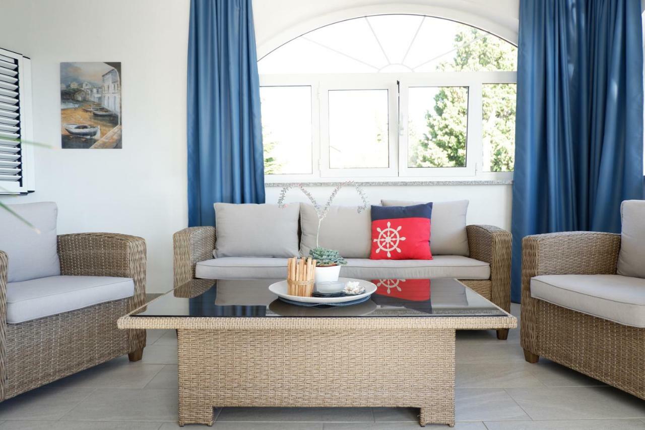 Apartment Ponos Кърк Екстериор снимка